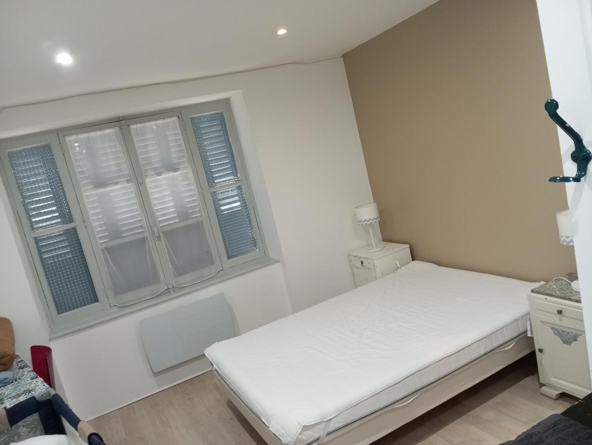 Appartement Village Medieval Saint-Germain-Laval  Eksteriør billede